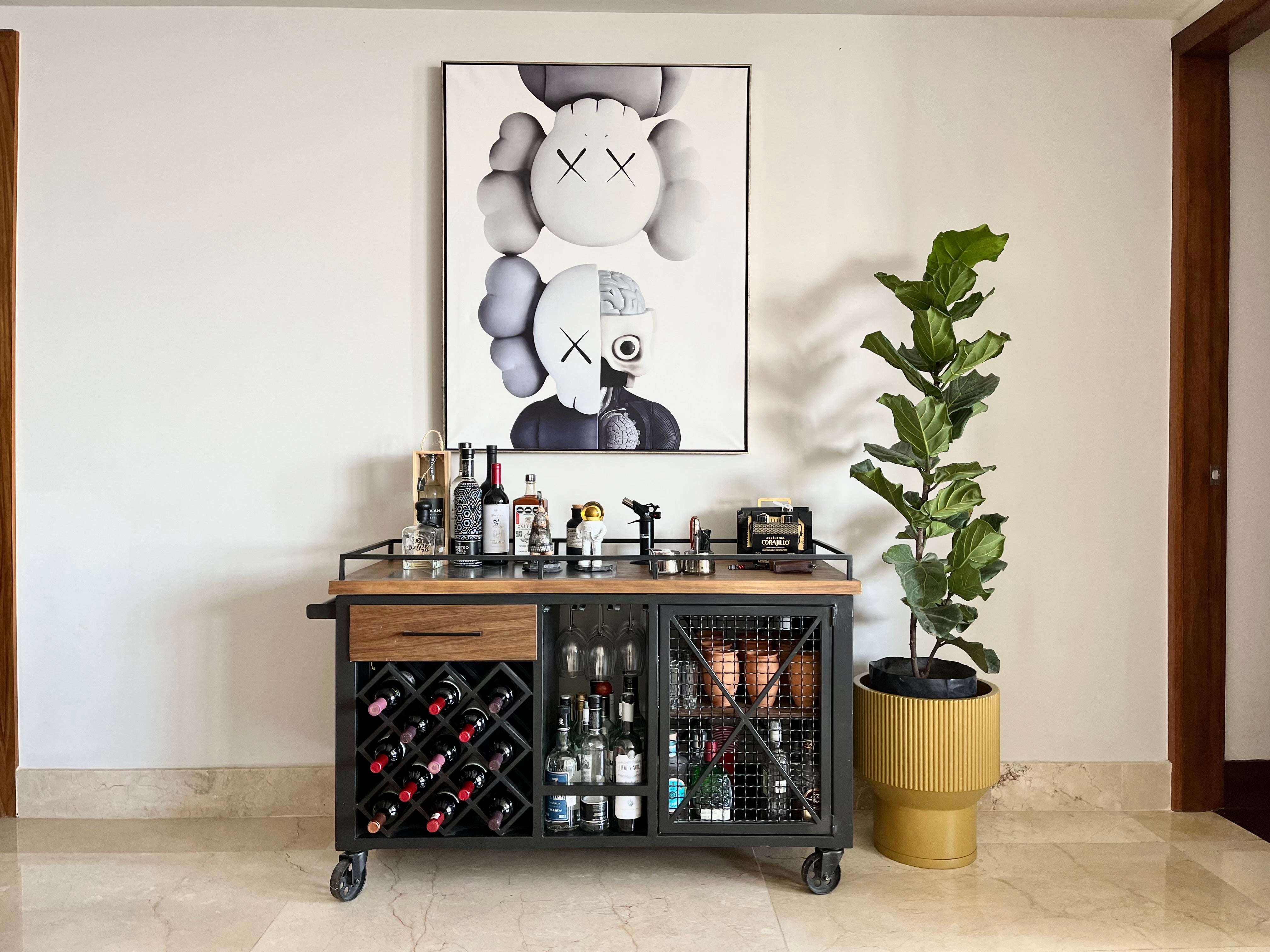 Comprar un bar cart o ir al bar?